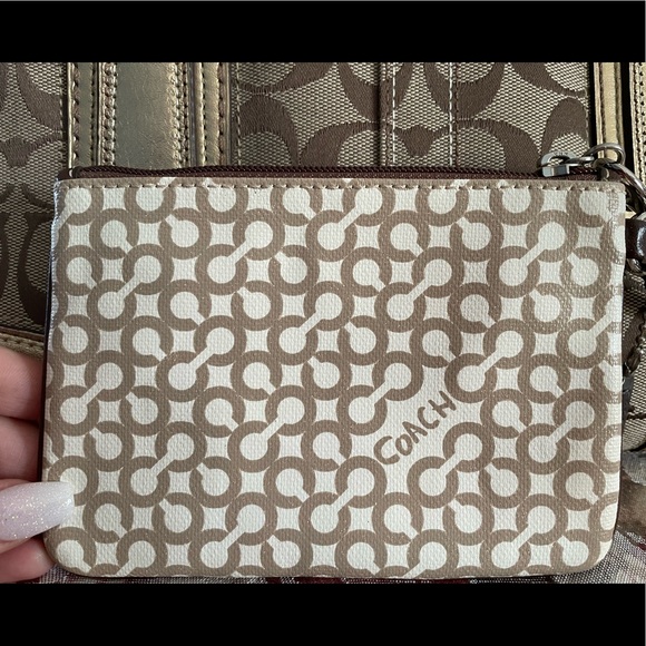 Coach wristlet - Picture 2 of 3